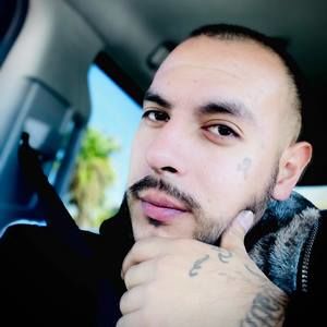 Meet your Posher, Devin